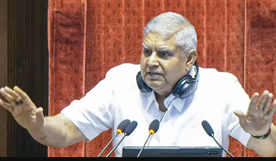 Dhankhar Resignation: ધનખરનું રાજીનામું અનેક સવાલો ઊભા કરે છે, ચોમાસુ સત્રના પહેલા દિવસે જ તેમણે પદ કેમ છોડ્યું?