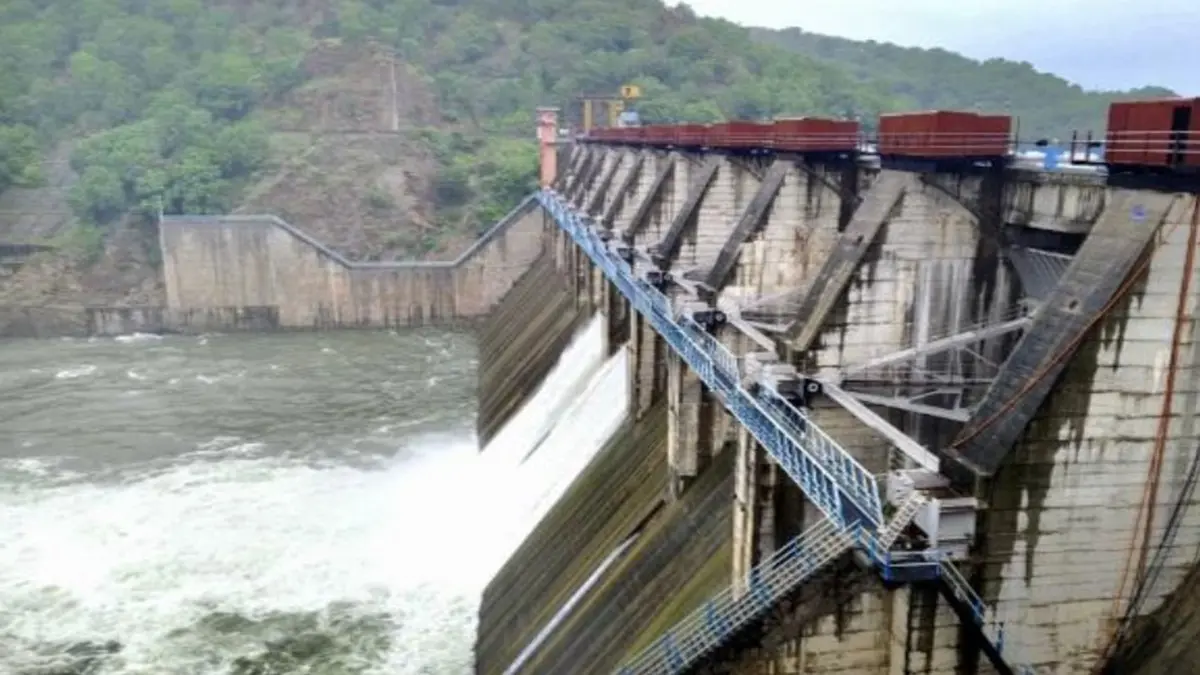 two-gates-of-panam-dam-and-one-gate-of-hadaf-dam-were-opened-due-to-rain-in-morwa-shehera-taluka-574375