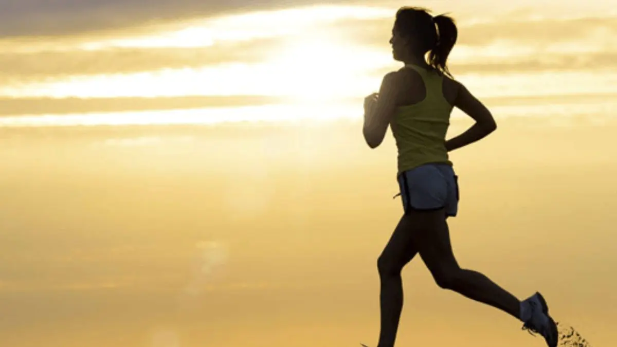 7-amazing-benefits-of-walking-for-30-minutes-every-day-667657