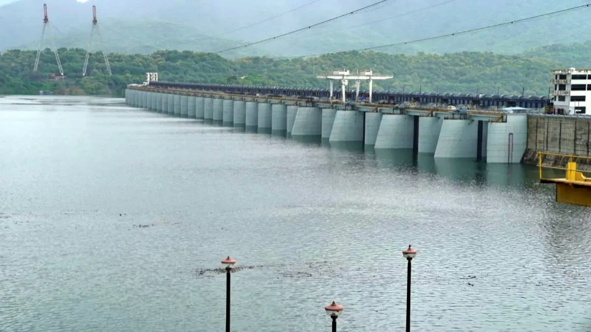 Sardar Sarovar Narmada Dam: સરદાર સરોવર નર્મદા ડેમ વોર્નિંગ સ્ટેજ પર, 5 ગેટ ખોલી 1.36 લાખ ક્યુસેક પાણી છોડવામાં આવ્યું