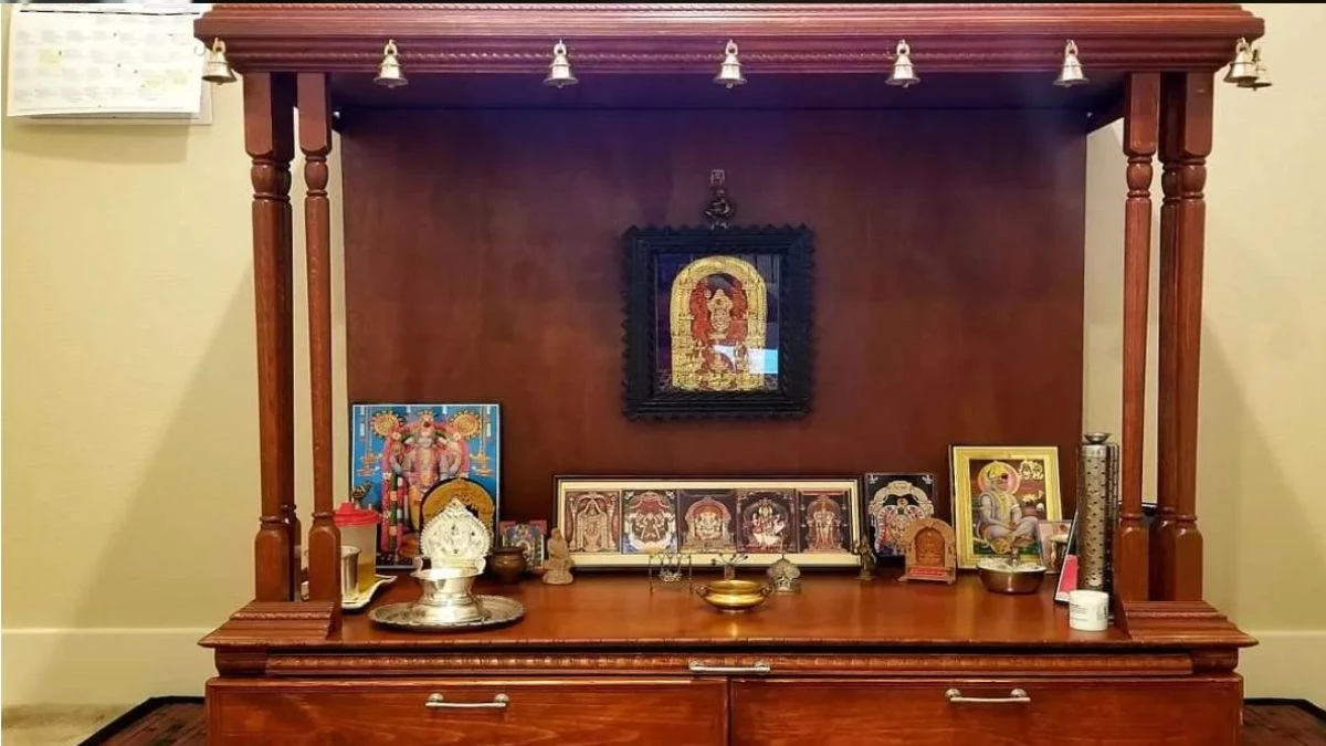 method-of-home-temple-according-to-vastu-tips-for-deity-statues-582902