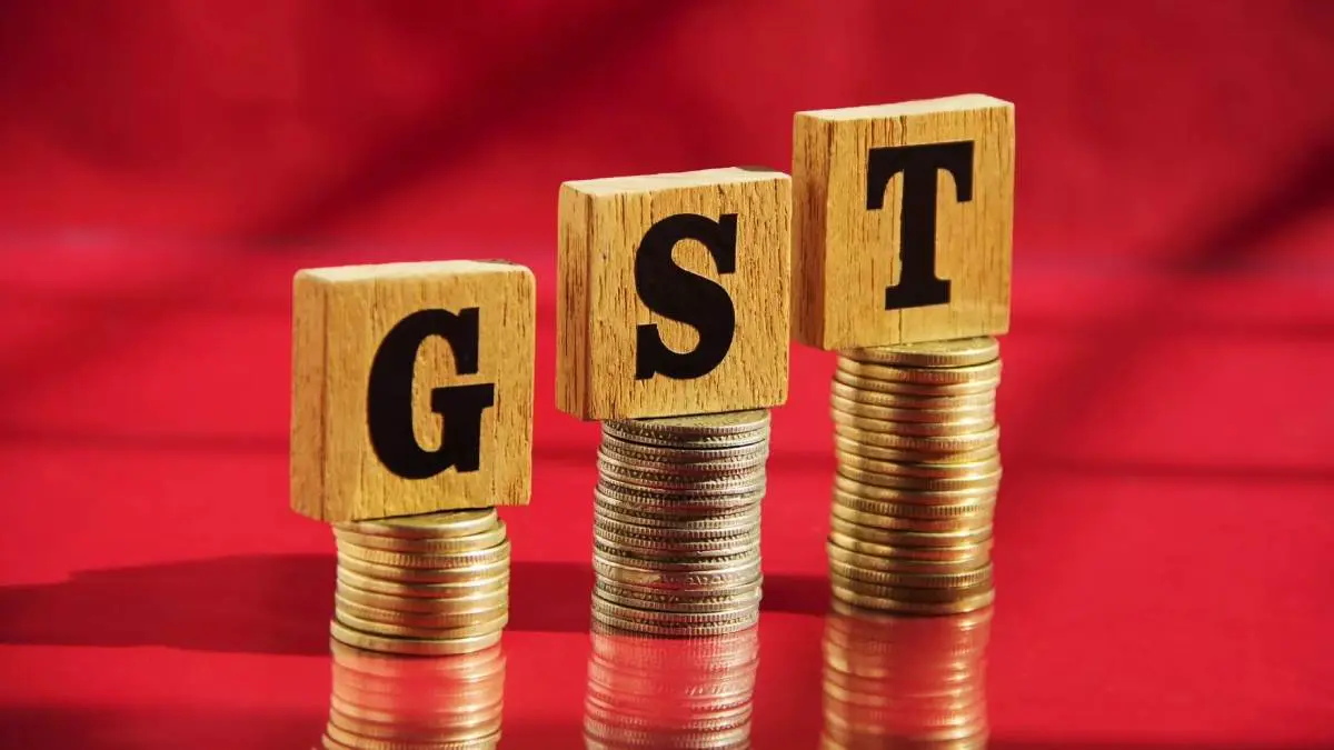 government-can-give-big-relief-in-gst-reform-tax-on-health-and-life-insurance-589267