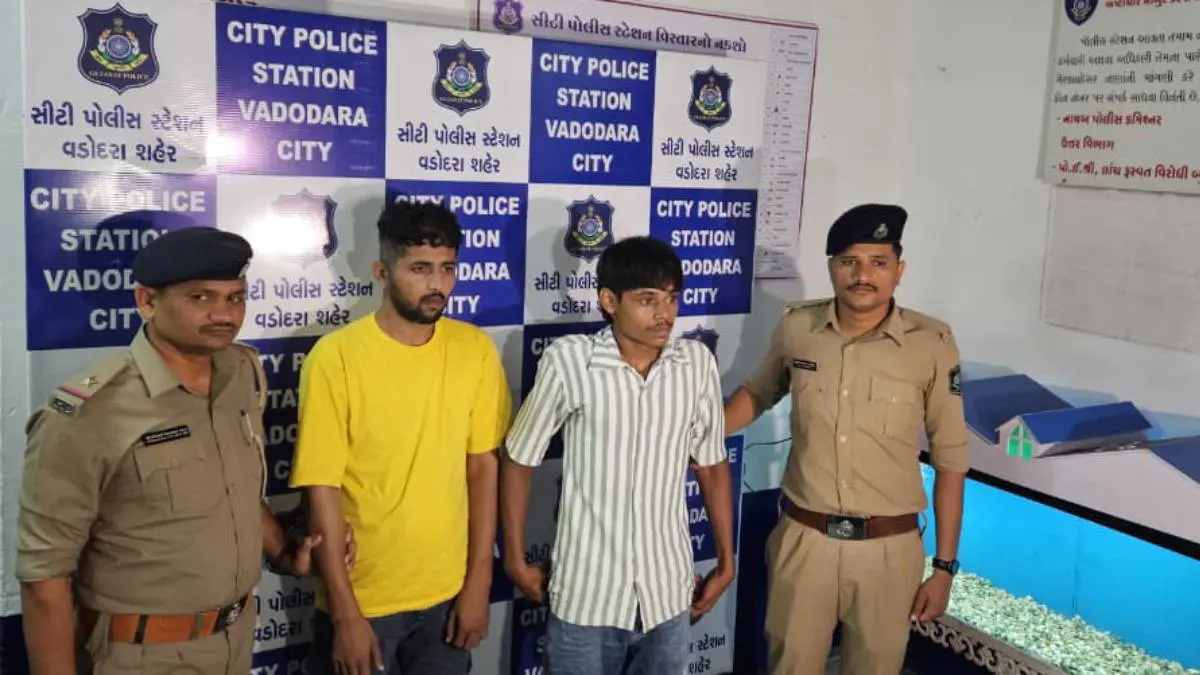 vadodara-news-police-held-3-for-throw-eggs-on-ganesh-idol-in-panigate-592272