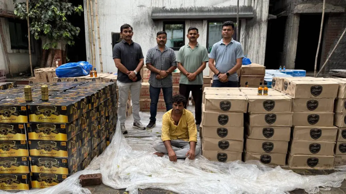 navsari-news-lcb-seized-rs-61-60-lakh-liquor-held-eisher-driver-590670