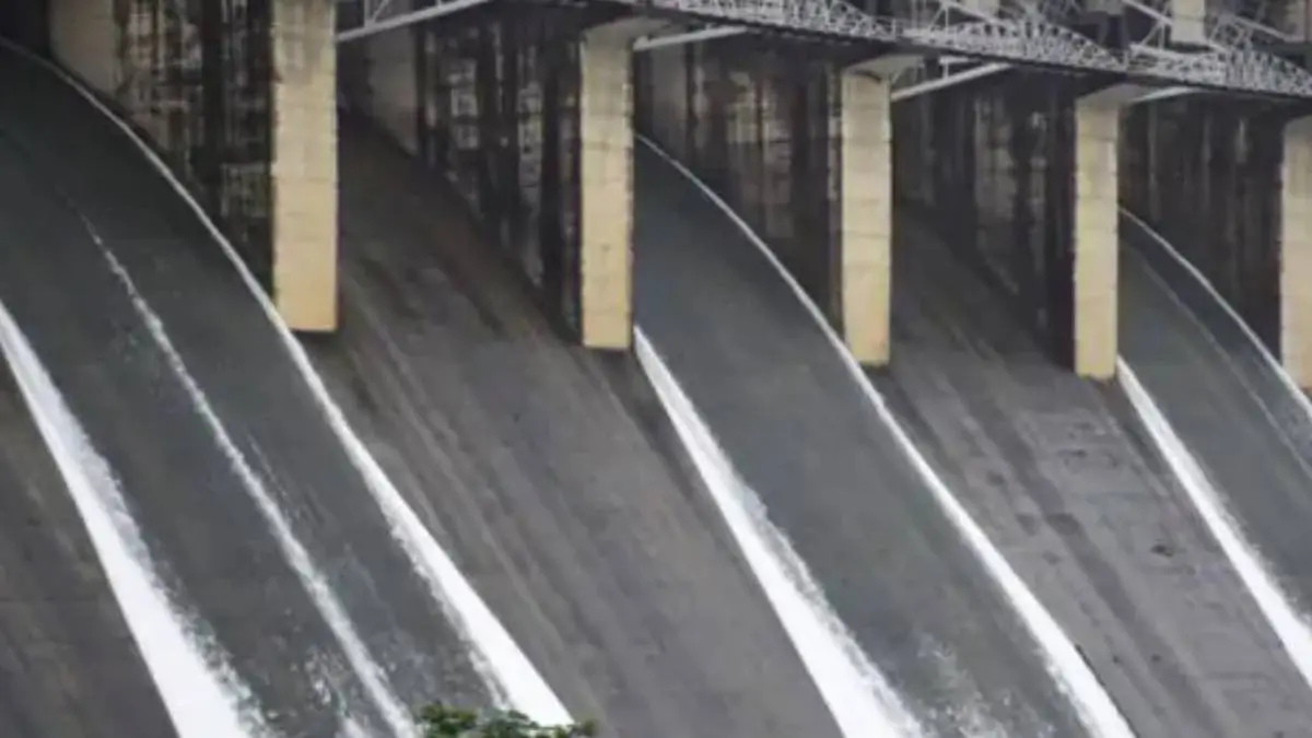 narmada-news-karjan-dam-overflow-6-villages-on-alert-due-to-rain-water-587083