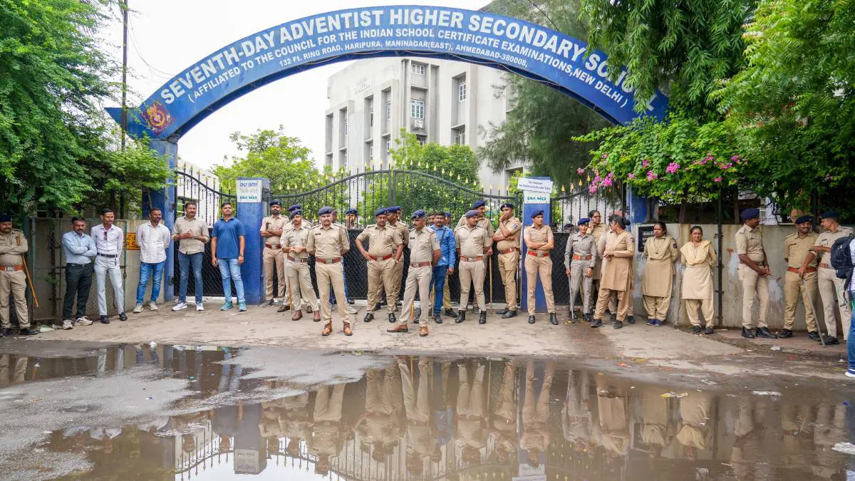 ahmedabad-news-deo-issue-notice-to-seventh-day-school-managment-over-school-stabbing-590739