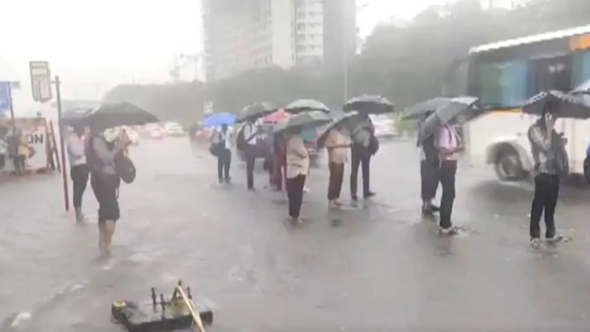ahmedabad-news-imd-red-alert-for-next-3-hours-for-6-districts-across-the-gujarat-593378