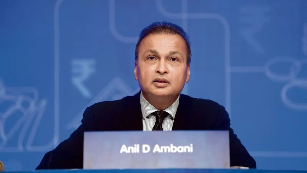 cbi-raids-rcom-and-anil-ambani-house-in-bank-fraud-case-590424