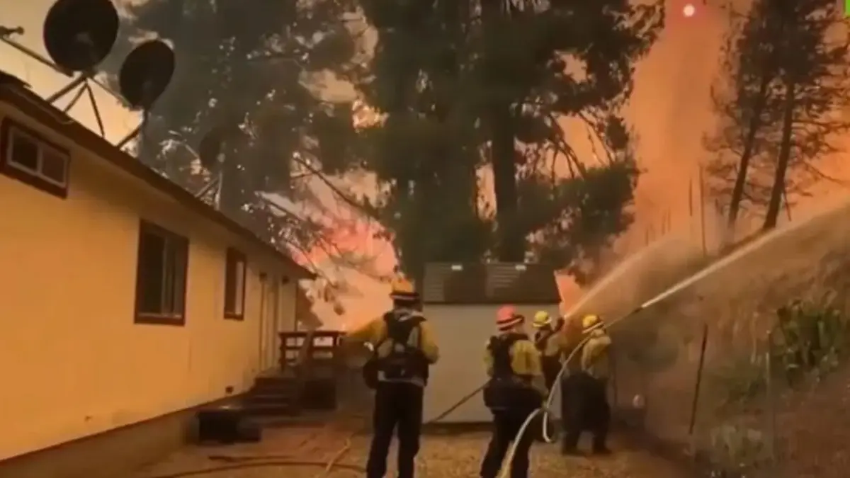 Fire In California Forests: કેલિફોર્નિયાના જંગલોમાં ફરી વખત લાગી ભીષણ આગ, 50 હજારથી વધારે લોકો પર સર્જાયું સંકટ