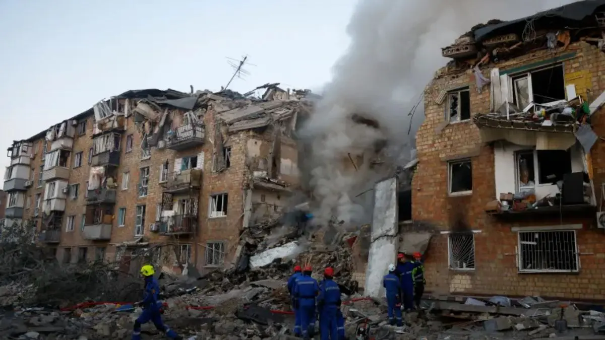 russia-launches-missiles-in-kyev-european-union-building-suffers-heavy-damage-593242