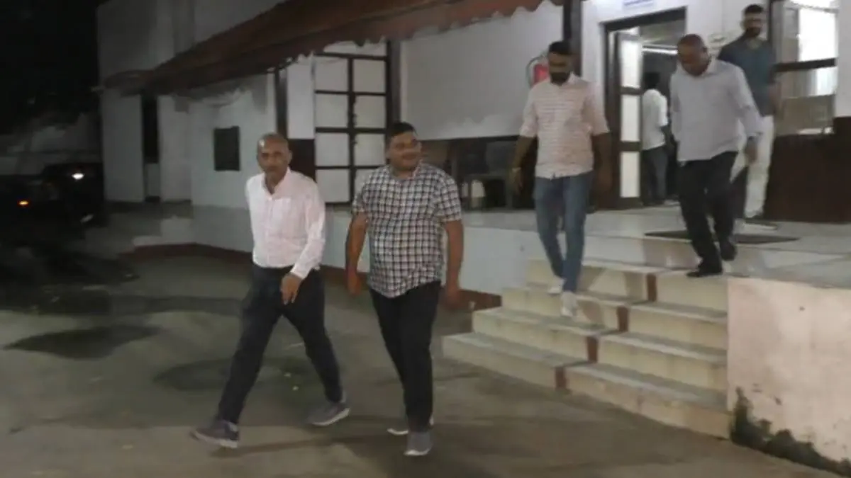 morbi-news-cid-crime-held-journalist-in-land-scam-at-vajepar-580661