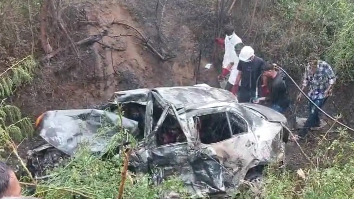 surendranagar-newsv-two-car-crash-on-lakhtar-highway-5-killed-587037