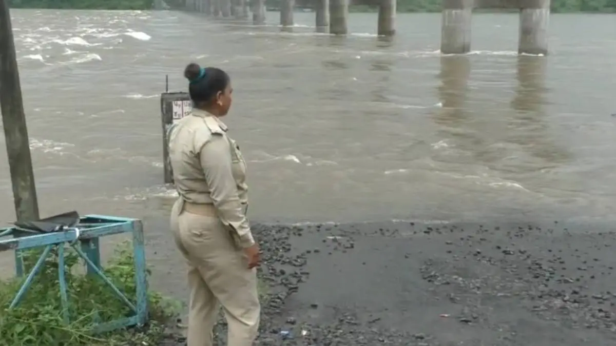 surat-news-haripura-causeway-and-ukai-dam-overflow-over-heavy-rain-588849