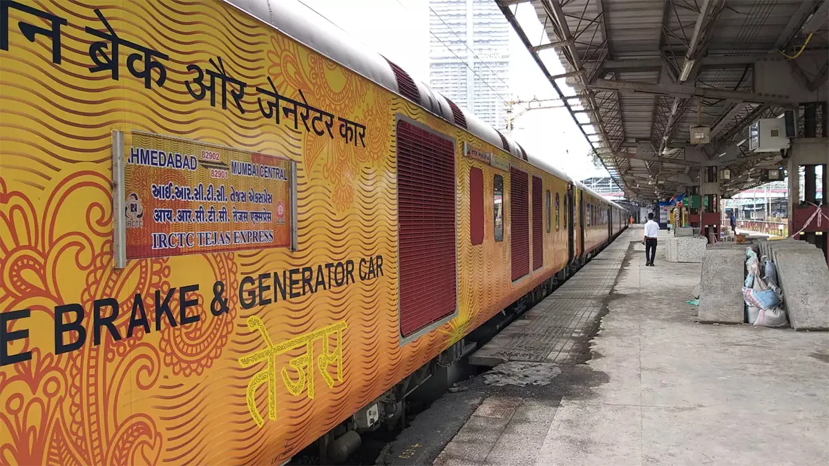 the-speed-of-8-to-10-premium-trains-between-ahmedabad-mumbai-will-be-increased-to-160-the-travel-time-will-be-reduced-by-1-hour-593510