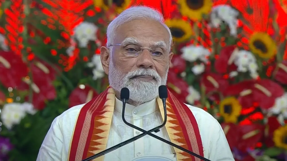 pm-modi-addresses-nikol-public-meeting-your-interests-are-paramount-assures-traders-and-farmers-591672