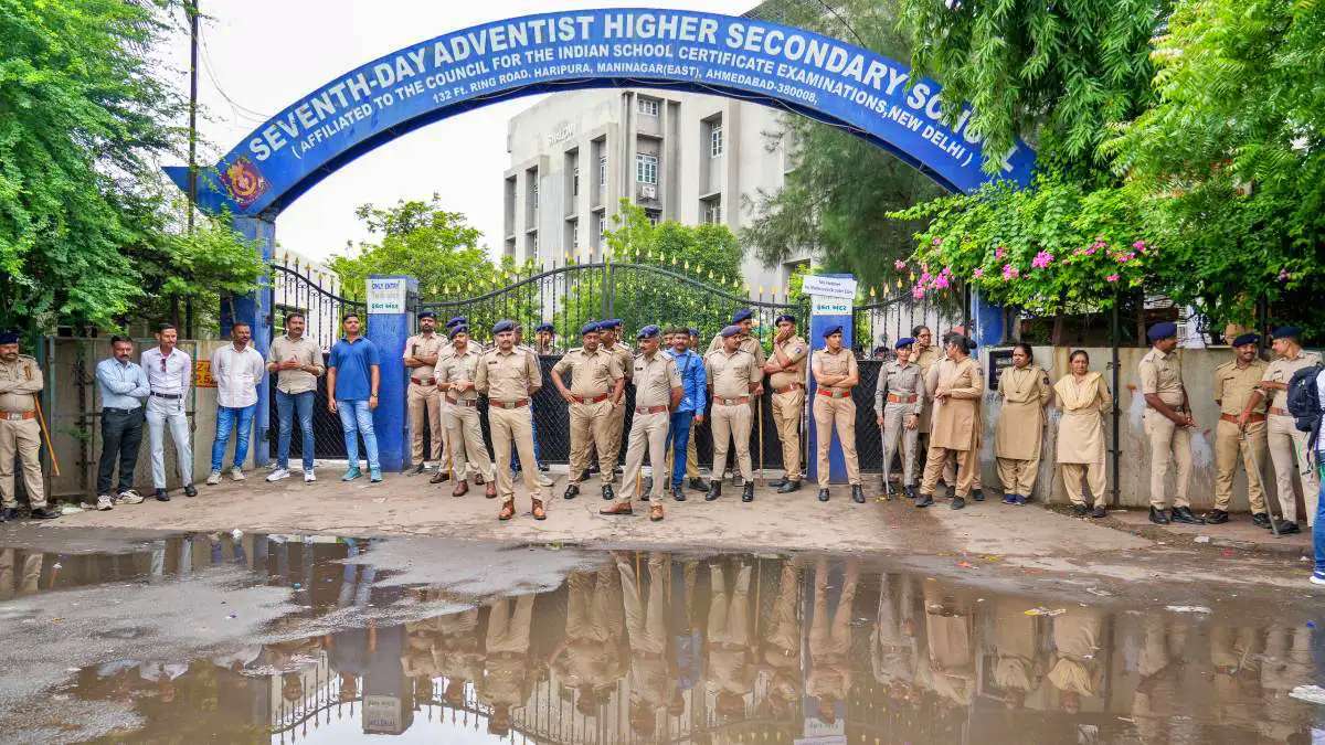 ahmedabad-seventh-day-school-principal-g-emmanuel-dismissed-594057