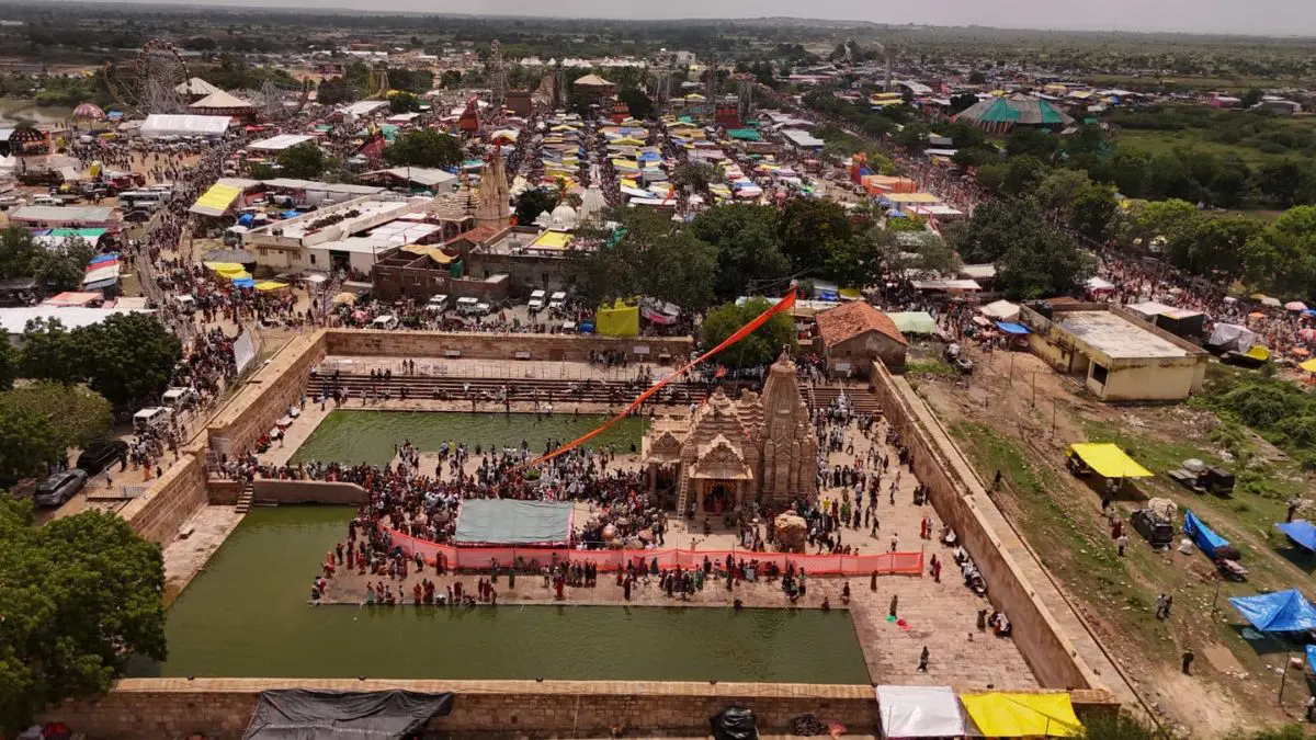 surendranagar-news-tarnetar-mela-health-department-deploys-25-medical-officers-and-104-health-workers-591121