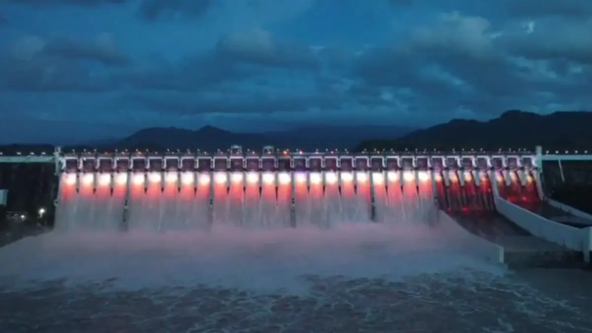 23-gates-opened-as-narmada-dam-overflows-watch-mesmerizing-scenes-of-water-flow-598323