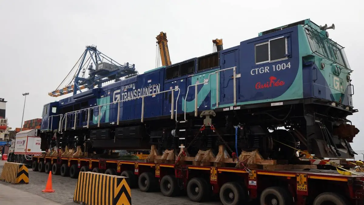 adani-port-made-in-india-railway-engine-export-guinea-602515