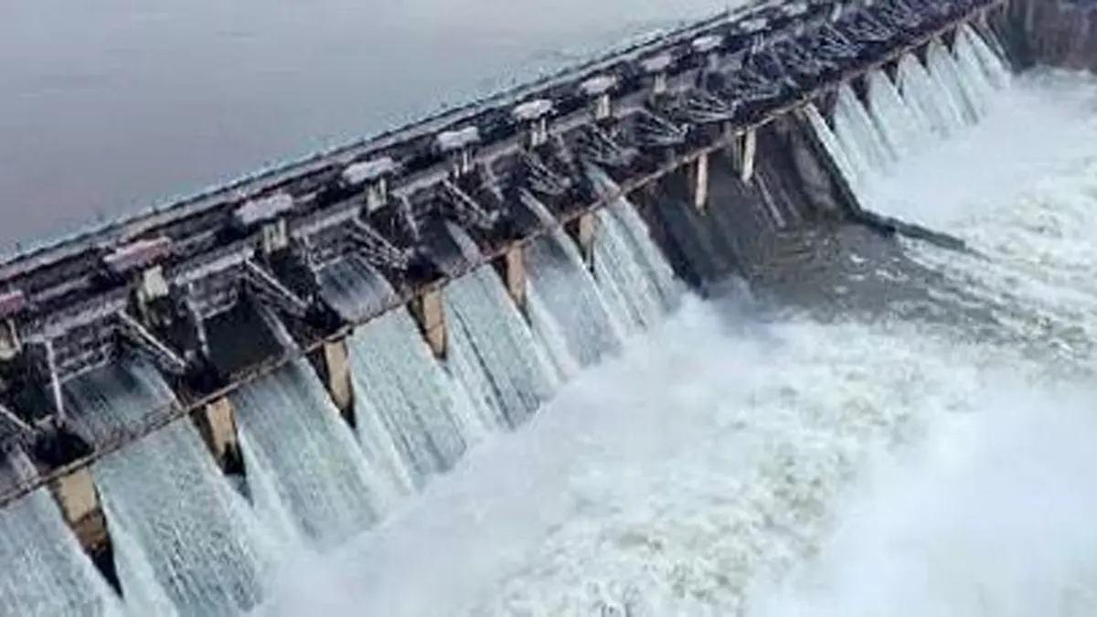 mahisagar-rain-1-91-lakh-cusecs-of-water-released-from-kadana-dam-alert-in-5-districts-598730