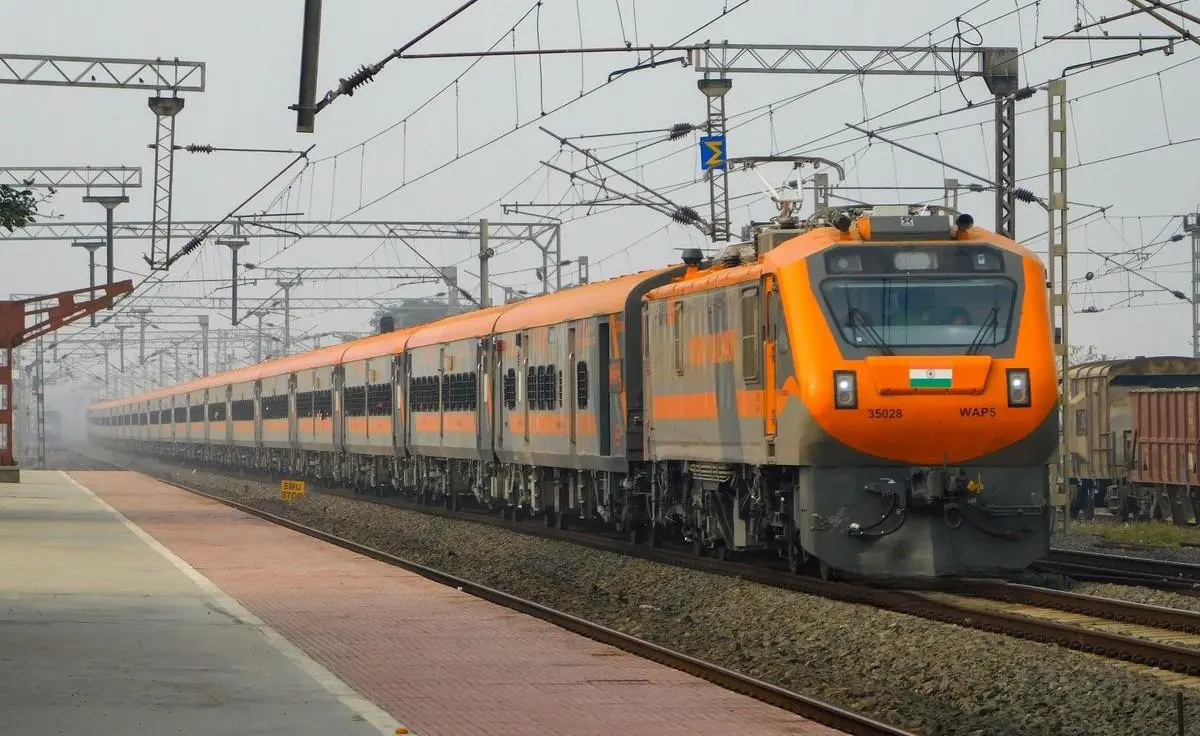 girnar-lili-parikrama-2025-special-train-between-junagadh-and-rajkot-announced-629756