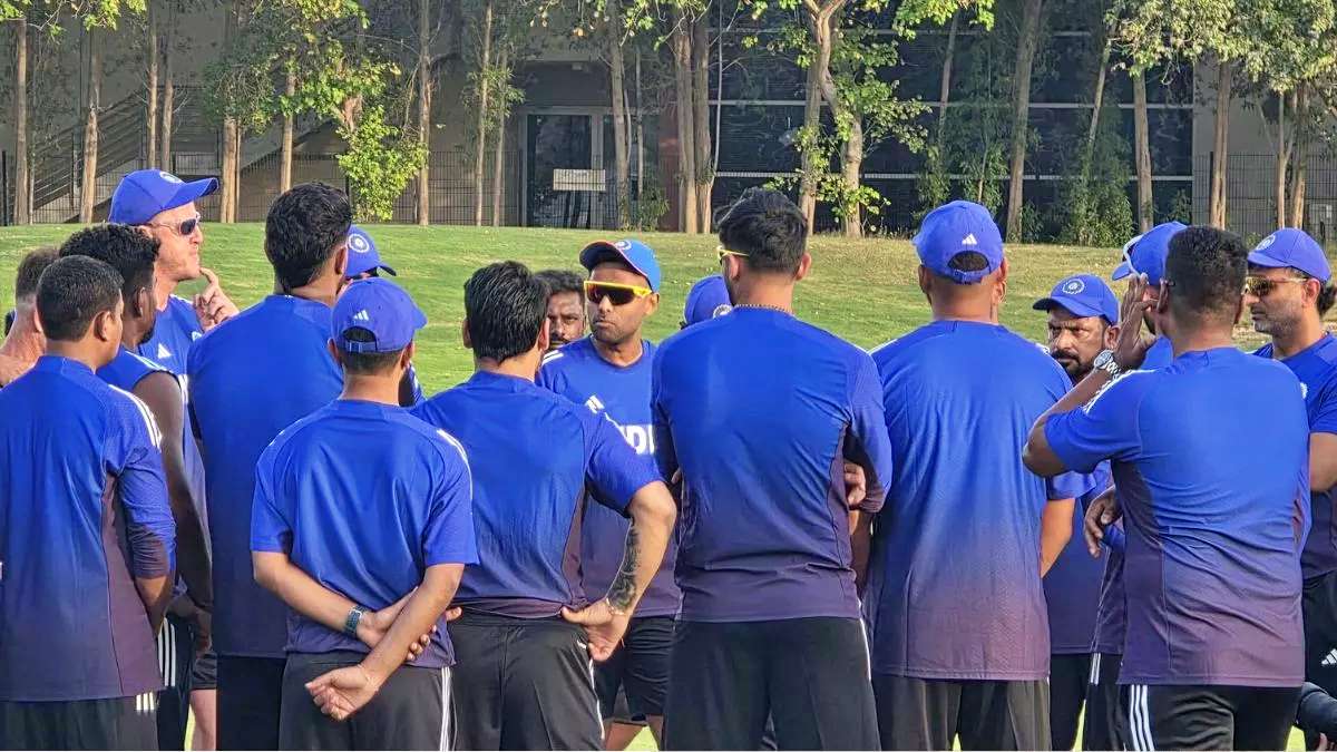 indian-team-reaches-dubai-for-asia-cup-2025-598289