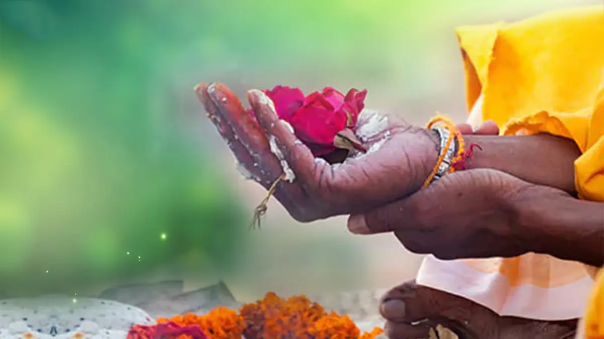 pitru-paksha-2025-5-sacred-places-in-india-for-shradh-pind-daan-and-pitru-tarpan-vidhi-to-help-ancestors-attain-salvation-597072