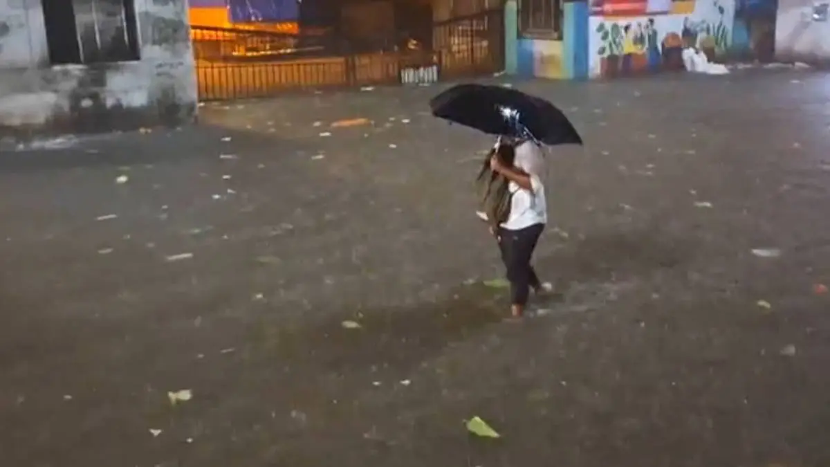gujarat-weather-warning-heavy-rain-for-next-3-hours-in-banaskantha-and-kutch-district-imd-red-alert-598613