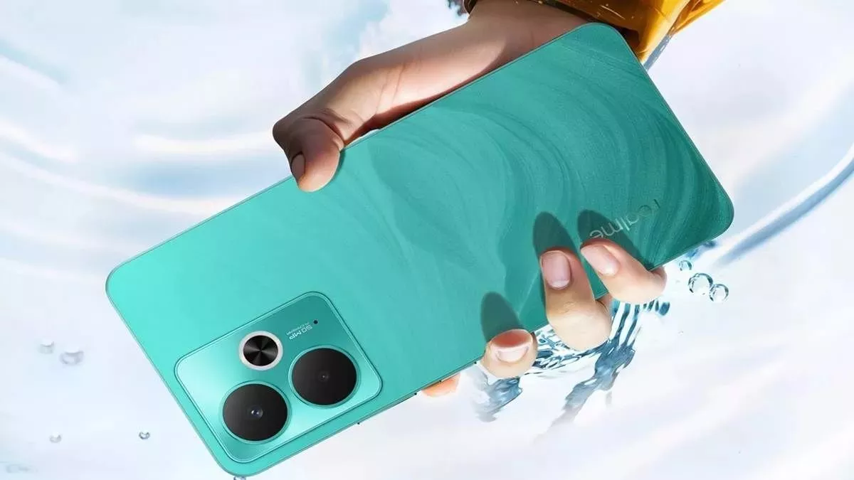 realme-15t-5g-with-7000mah-battery-launched-in-india-check-camera-display-price-and-launch-offers-596137