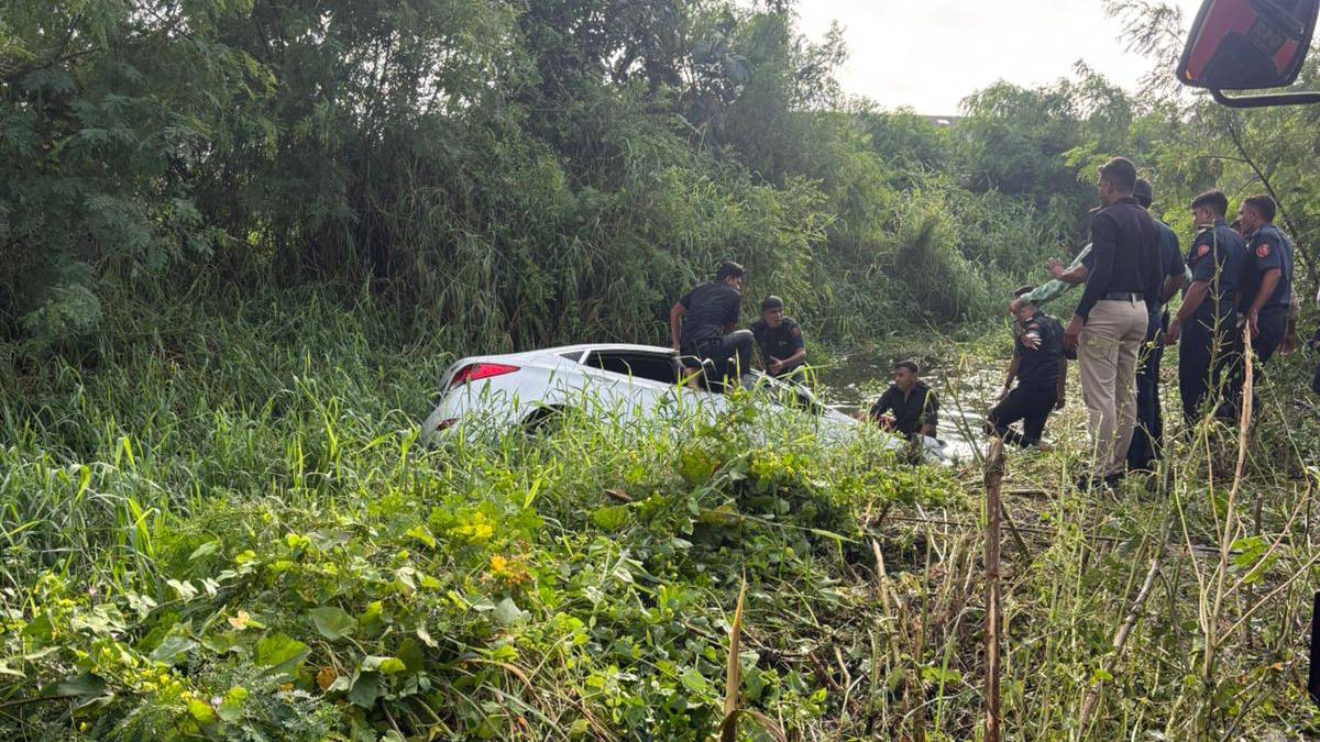 surat-news-car-fall-into-water-at-olpad-2-youth-from-katargam-drown-to-death-612558