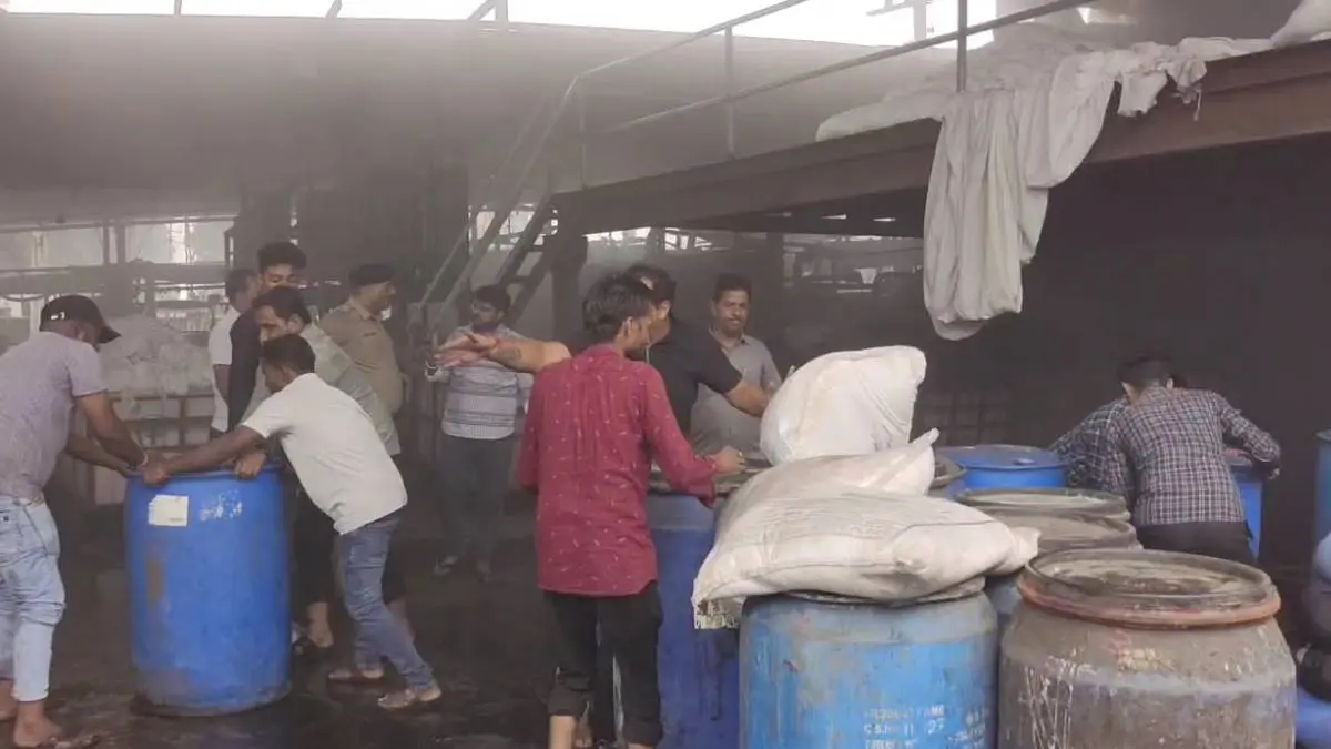 surat-news-palsana-santosh-textile-mills-accident-fir-against-drum-operator-and-superviser-600256