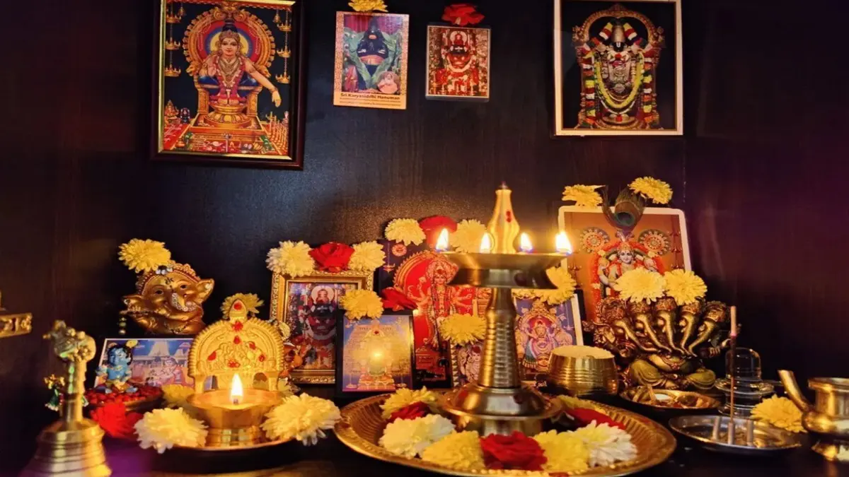 Vastu Tips: પૂજા સમયે આ વાસ્તુ નિયમોનું રાખો પૂરું ધ્યાન,તમને મળશે અસરકારક સંપૂર્ણ પરિણામ