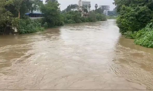 vadodara-news-flood-control-plan-gabion-walls-to-be-built-at-24-locations-on-vishwamitri-river
