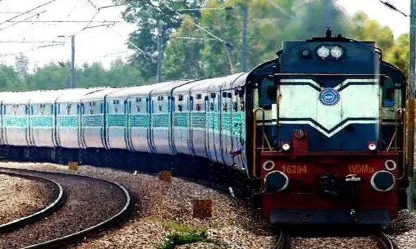 ભાવનગરના રેલ મુસાફરો માટે સારા સમાચારઃ ઓખા એક્સપ્રેસ અને સાબરમતી ઇન્ટરસિટીમાં વધારાના કોચ જોડવામાં આવ્યા