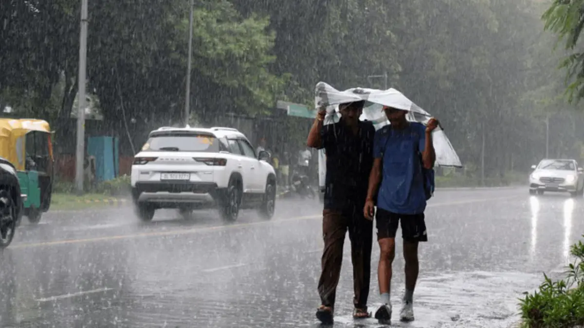 Today Weather: વિદાય લેતી ઠંડી વચ્ચે 11 રાજ્યોમાં વરસાદની ચેતવણી, વાવાઝોડા સાથે માવઠાની આગાહી