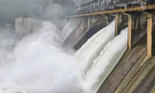 mahisagar-news-kadana-dam-overflow-2-gate-oped-alert-for-village-near-river