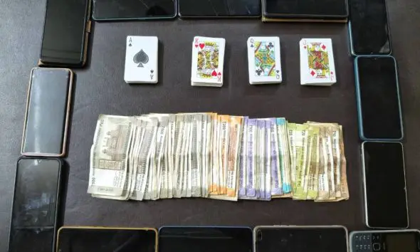 Vadodara: વારસિયામાં રહેણાંક મકાનમાં ધમધમતા જુગારધામ પર પોલીસ ત્રાટકી, જુગાર રમતી 15 મહિલા ઝડપાઈ