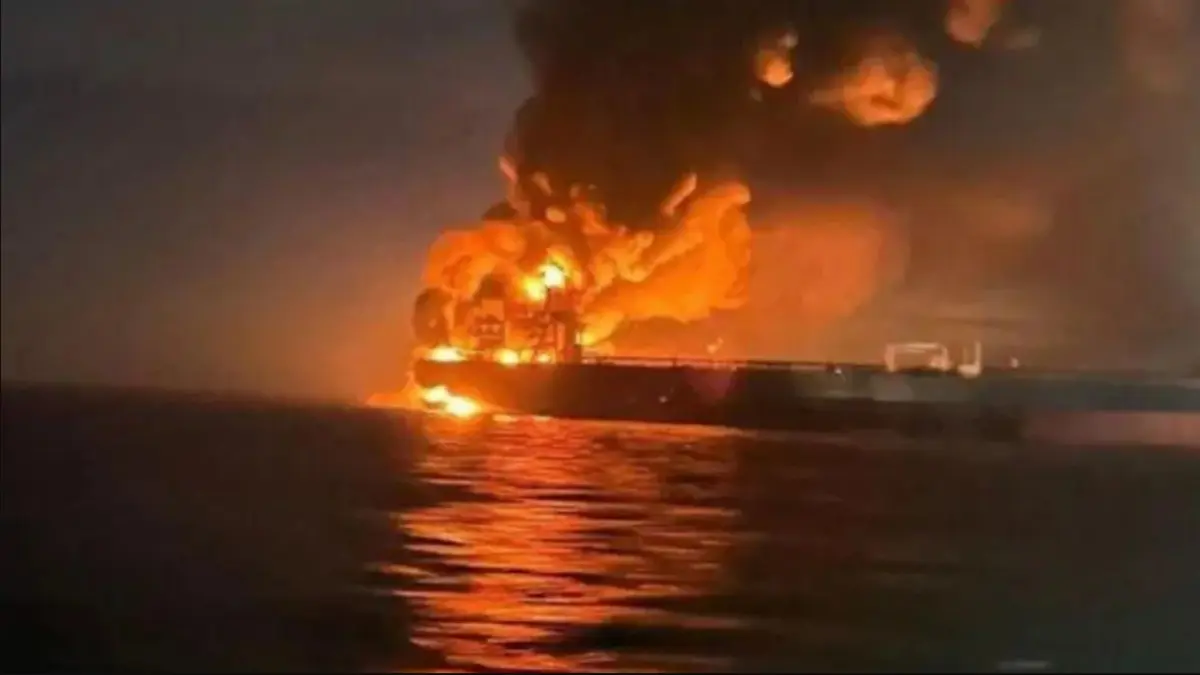 Russia-Ukraine War: 'આ વિરાટ છે મદદની જરૂર છે…Mayday', યુક્રેનના ડ્રોન હુમલામાં રશિયાના બે ઓઈલ ટેન્કરનો કચ્ચરઘાણ, જુઓ વીડિયો