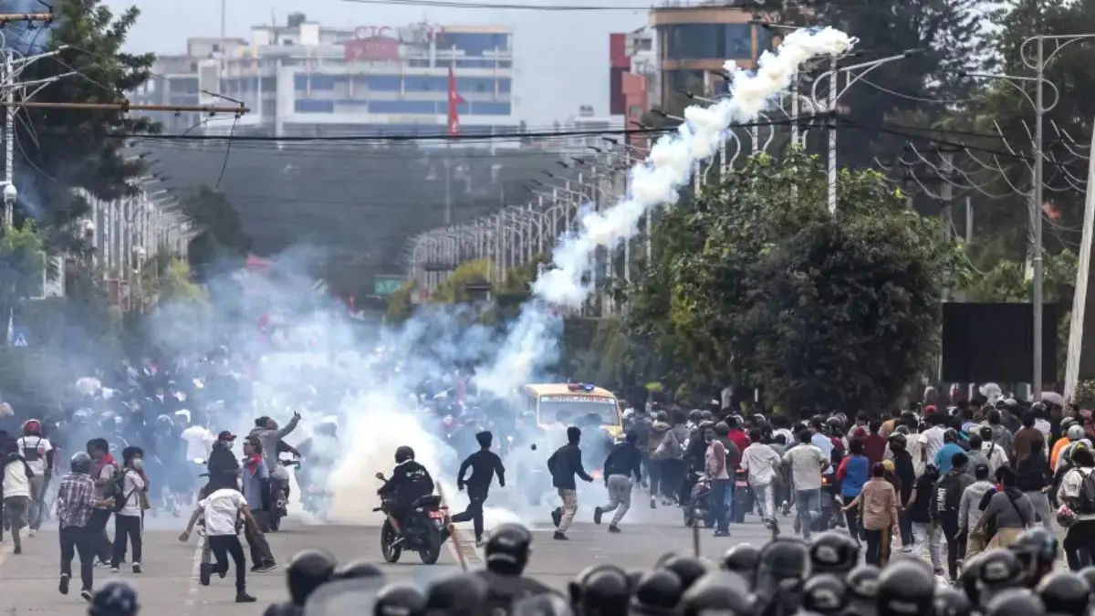 Nepal Curfew: નેપાળમાં ફરી ભડક્યું Gen Z આંદોલન, રક્સૌલ સીમા નજીક કર્ફ્યુ લાગુ, એરપોર્ટ બંધ