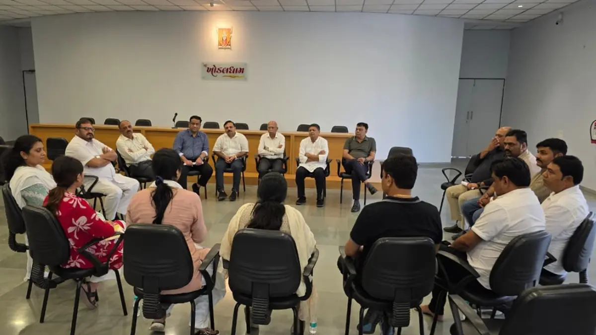 ranpariya-family-khodaldham-chairman-nareshbhai-patel-trustee-board-meeting-held-632963