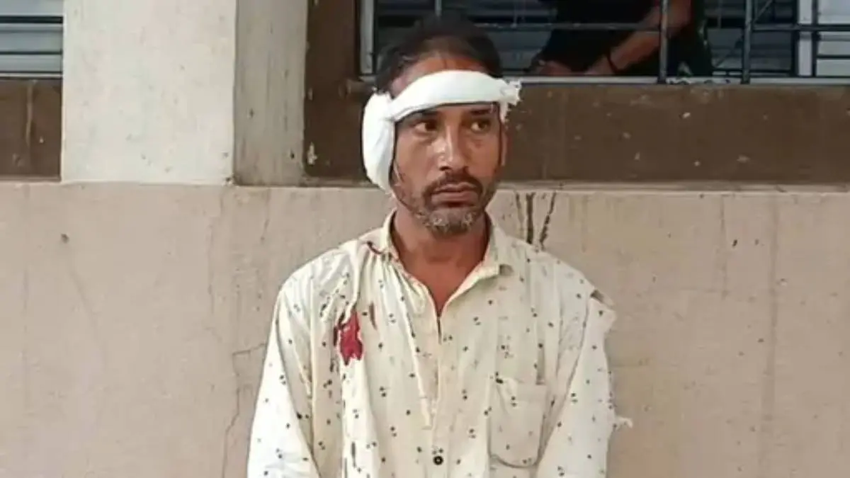 navsari-news-attack-on-rickashaw-driver-in-mahila-police-station-nephew-645790
