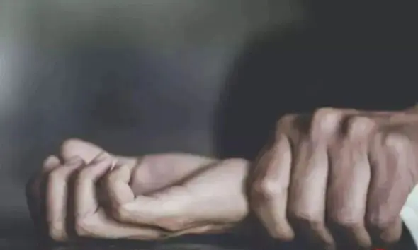 દાહોદ નજીક સસરાએ નવોઢાને કેફી ચોકલેટ ખવડાવી આચર્યું દુષ્કર્મ; પીડિતાએ આત્મહત્યાનો પ્રયાસ કર્યો