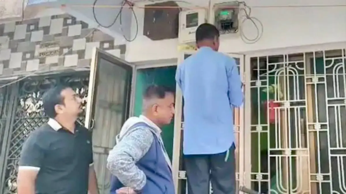 chhota-udepur-news-power-theft-at-74-places-fine-rs-35-06-lakh-645760