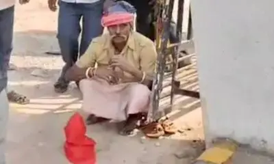 છોટા ઉદેપુરમાં અંધશ્રદ્ધાની પરાકાષ્ઠાઃ મૃતક વ્યક્તિની આત્માને ઘરે લઈ જવા પરિવાર સિવિલ પહોંચ્યો, ગેટ પર કળશ વિધિ કરાઈ