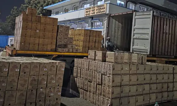 Kutch: મુન્દ્રામાં સ્ટેટ મોનિટરિંગ સેલનો સપાટો, 48 કલાકમાં રૂ.2.97 કરોડનો વિદેશી દારૂનો જથ્થો ઝડપી પાડ્યો