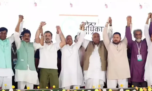 અભિપ્રાય: વિપક્ષે આરોપ-પ્રત્યારોપનું રાજકારણ છોડી દેવું જોઈએ