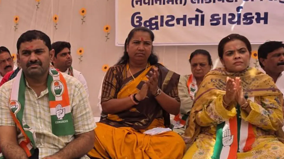 palanpur-news-in-jan-aakrosh-yatra-congress-mp-geniben-thakor-slams-leaders-who-left-party-643177