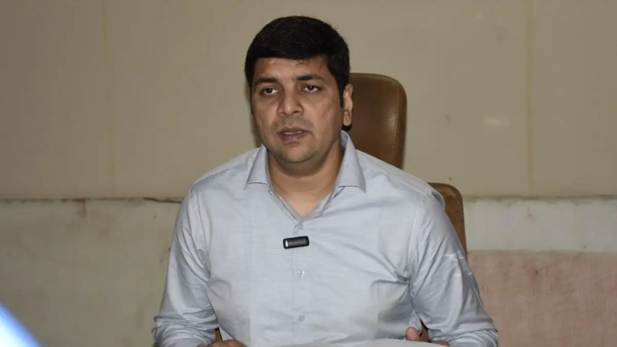 surat-district-launches-special-intensive-revision-sir-of-electoral-roll-till-december-4-632864