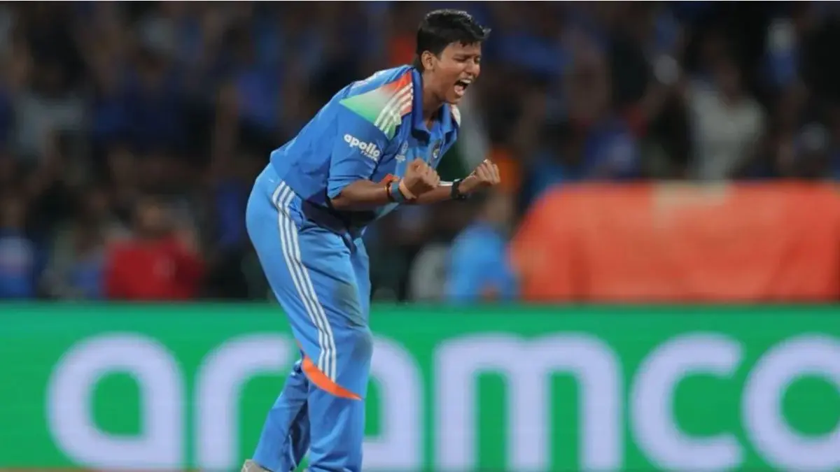 ind-w-vs-sl-w-deepti-sharma-creates-history-at-the-end-of-the-year-surpasses-australian-player-to-become-number-1-665016