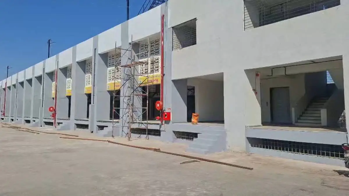 surat-news-cm-to-innaugrate-gujarat-first-elevated-vegetable-market-652450